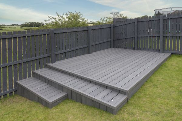 Vinyl Deck Construction in Spokane
